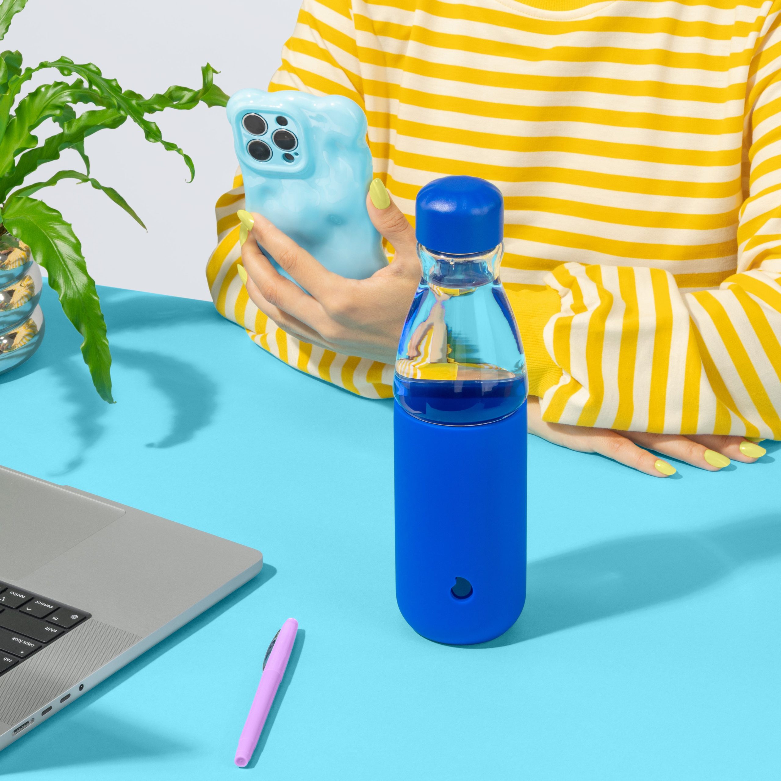 Glass Original Bottle | 18oz Cobalt Glow - Image 6